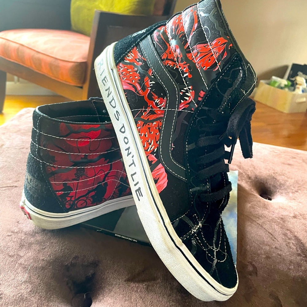Vans SK8-HI x Stranger Things Shoes Sneakers Black and Red in Mens Size 11.